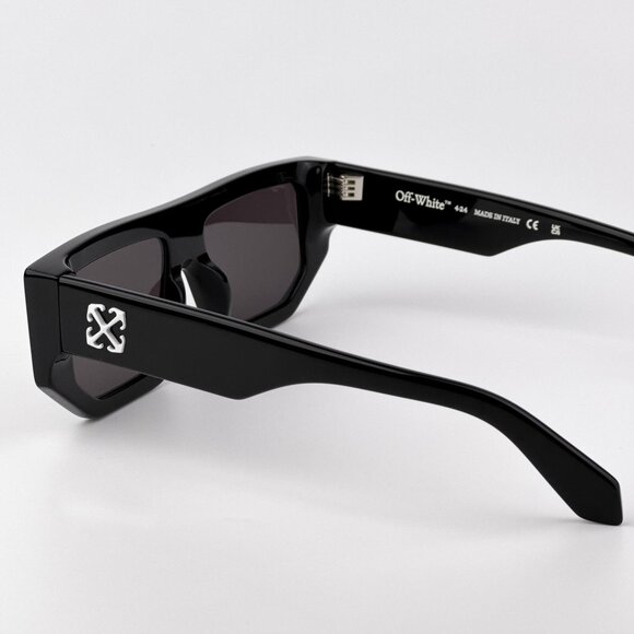 Off-White VANCOUVER Men Sunglasses Black Square Grey Lenses | Model OERI13F 1007 - Picture 8 of 12